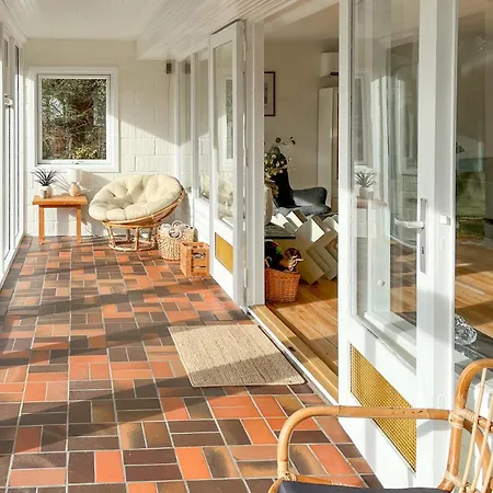 Casa vacanze Lovely In With Wifi